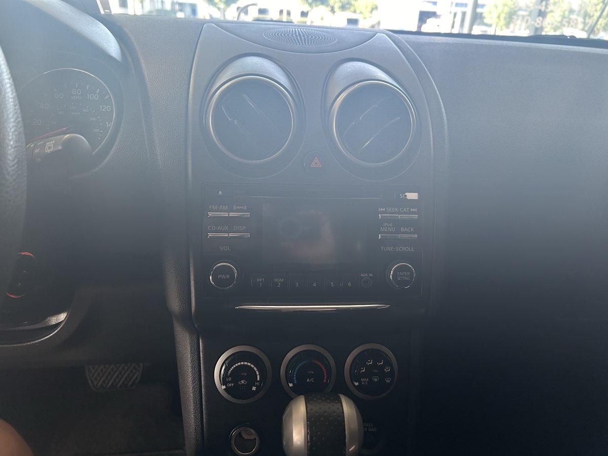 2013 Nissan Rogue SV photo 13