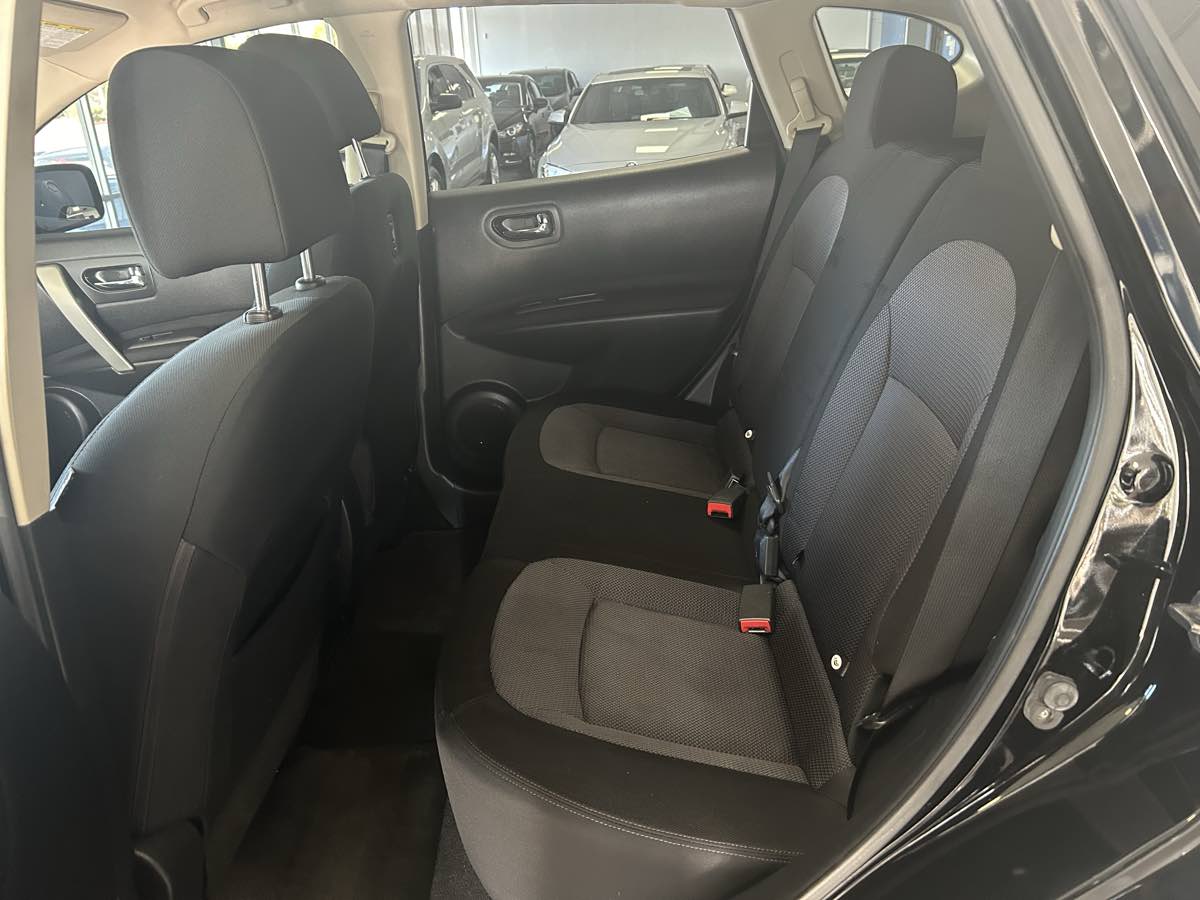 2013 Nissan Rogue SV photo 15