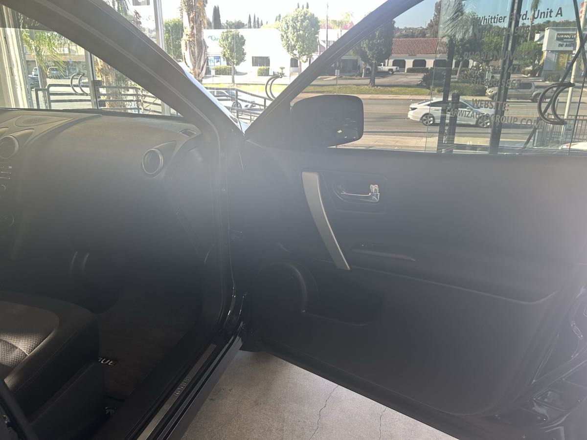 2013 Nissan Rogue SV photo 21