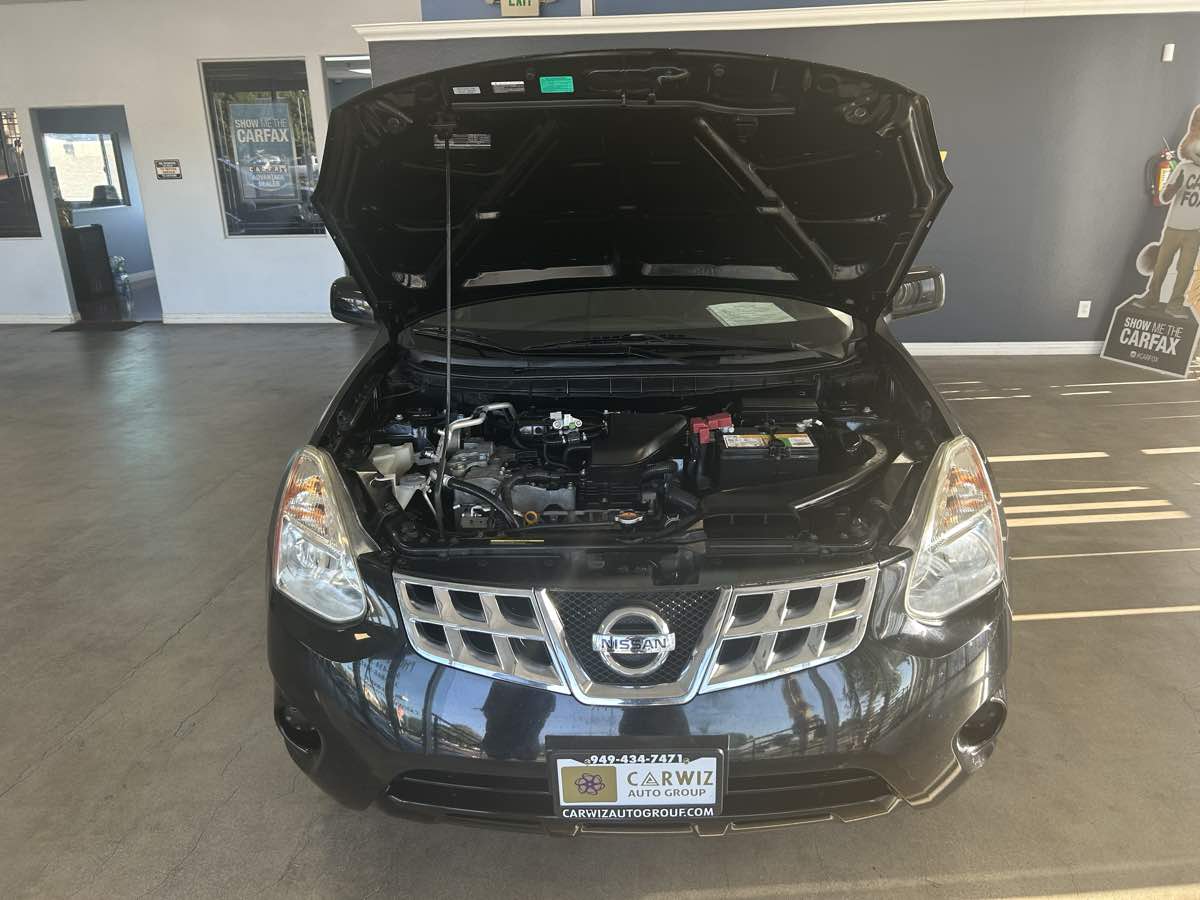 2013 Nissan Rogue SV photo 26