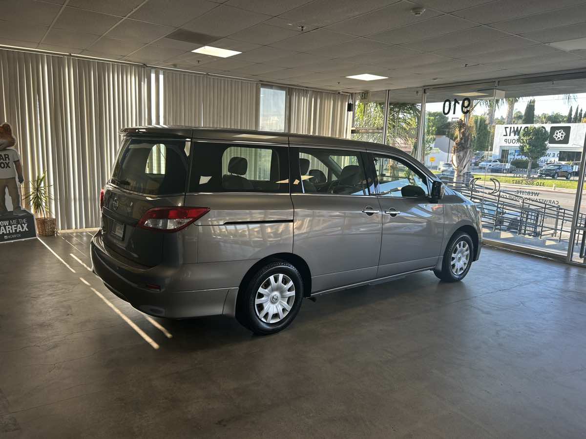 2015 Nissan Quest S photo 5