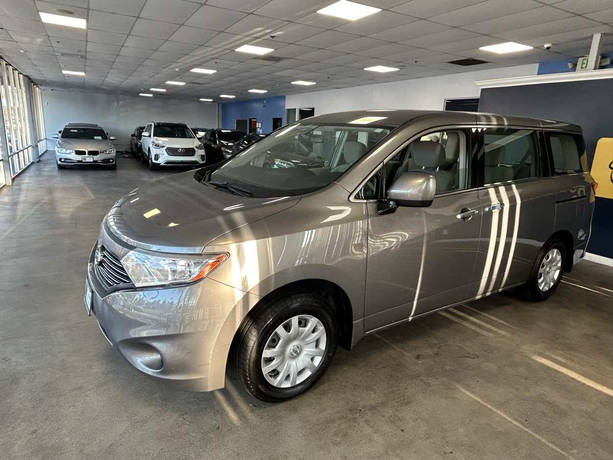 2015 Nissan Quest S photo 10