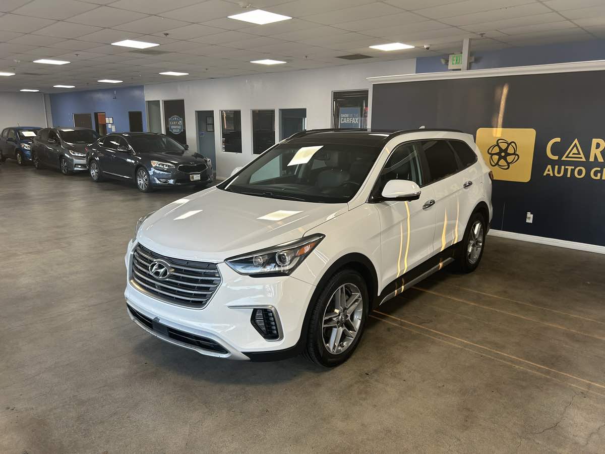2017 Hyundai Santa Fe Limited Ultimate photo 2