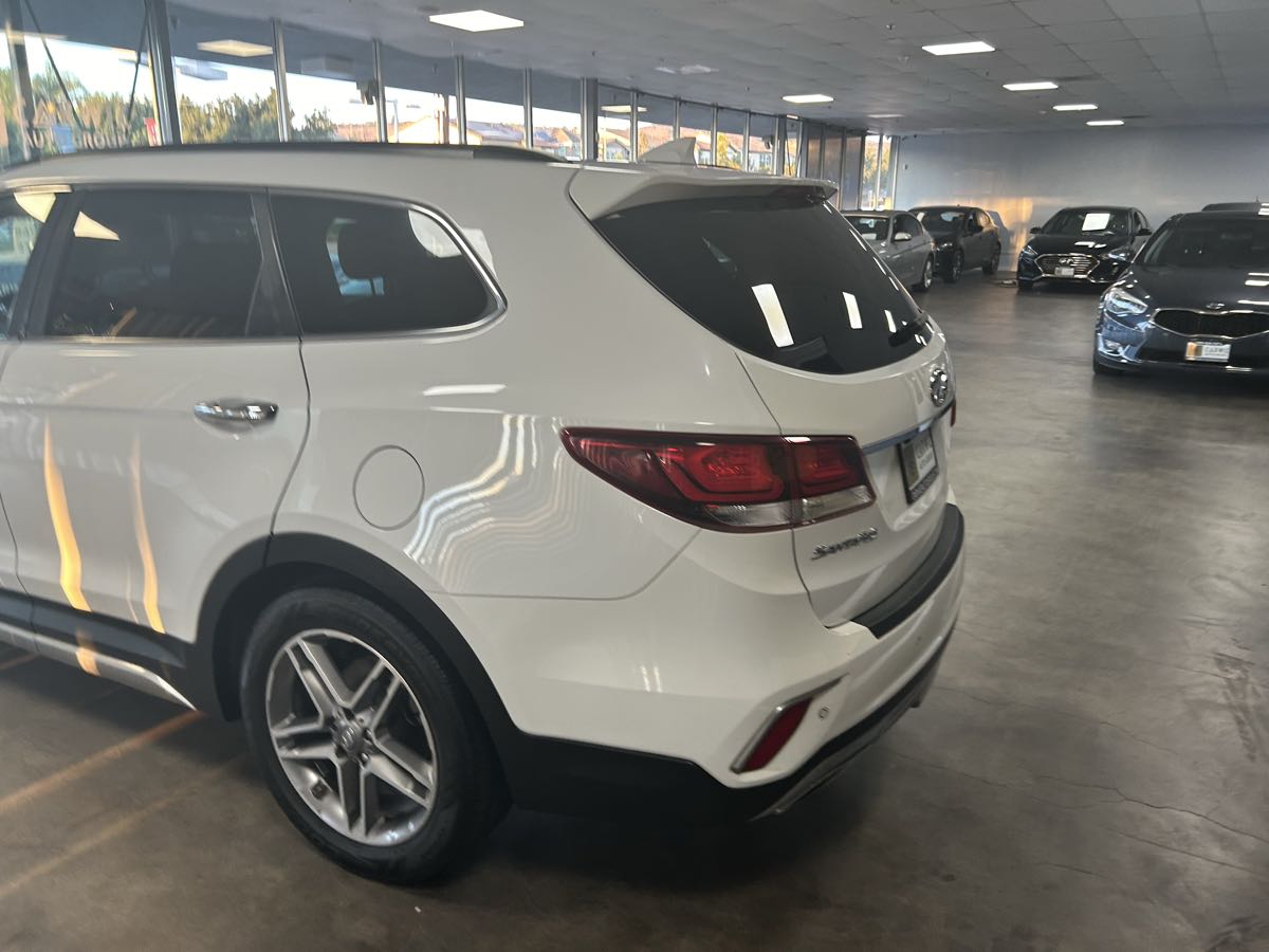 2017 Hyundai Santa Fe Limited Ultimate photo 7