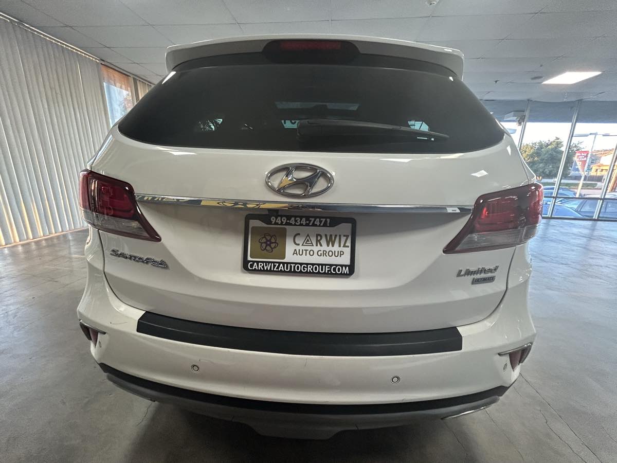 2017 Hyundai Santa Fe Limited Ultimate photo 10