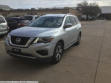 2017 Nissan Pathfinder SV