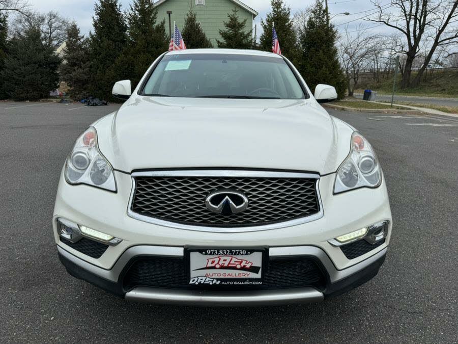2017 Infiniti QX50 photo 3