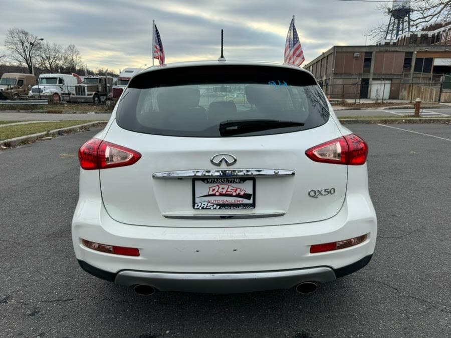 2017 Infiniti QX50 photo 7