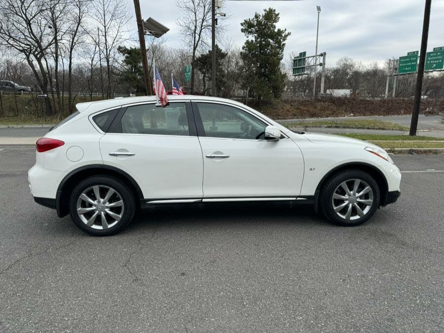 2017 Infiniti QX50 photo 9