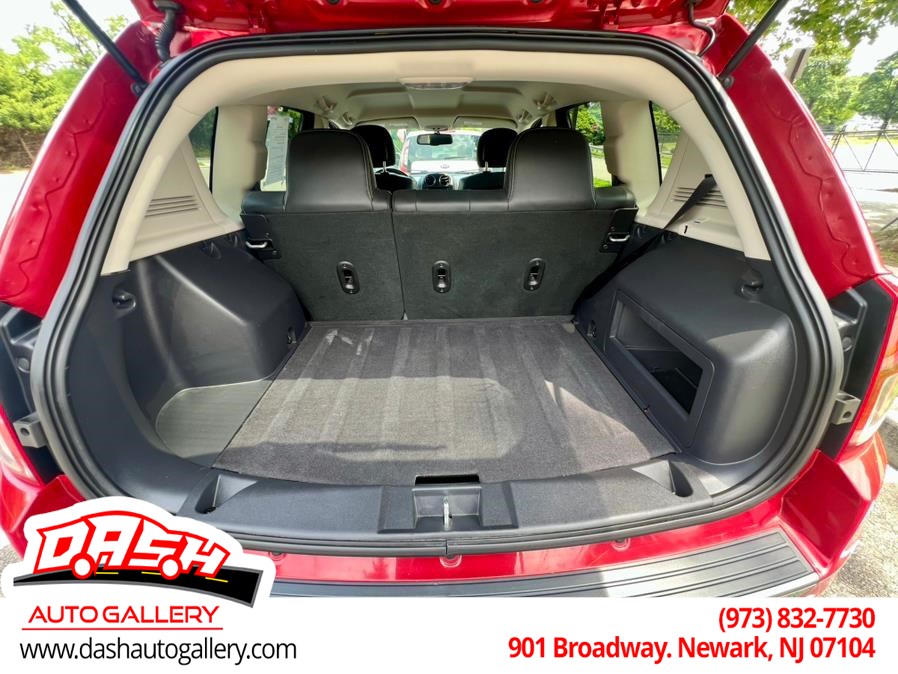 2017 Jeep Compass Sport photo 31
