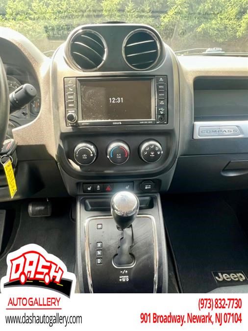 2017 Jeep Compass Sport photo 23