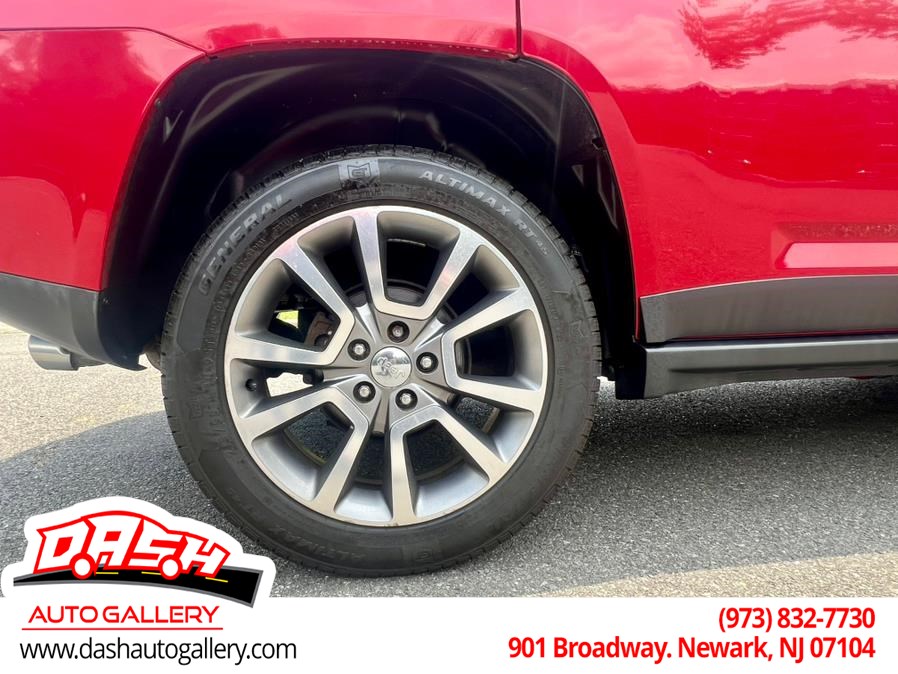 2017 Jeep Compass Sport photo 15