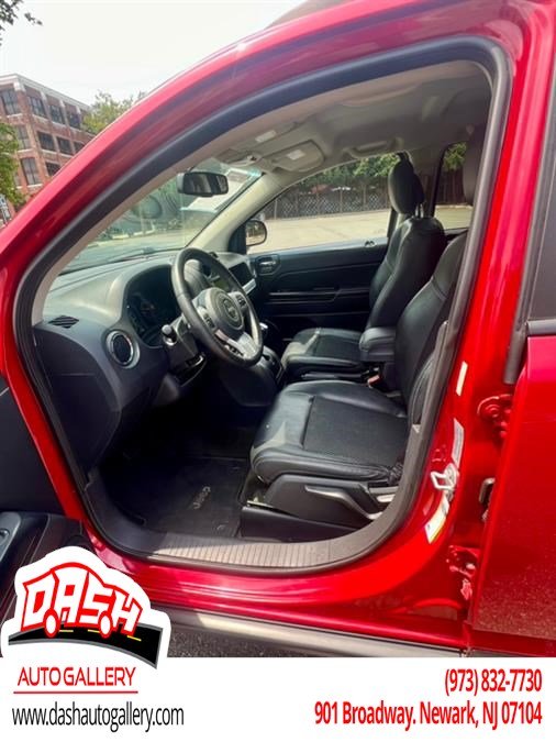 2017 Jeep Compass Sport photo 21
