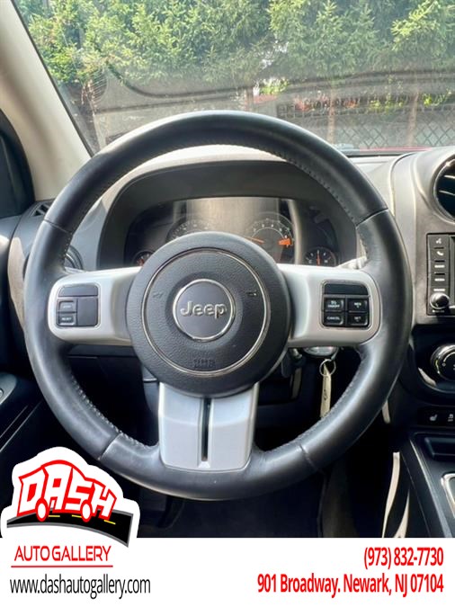 2017 Jeep Compass Sport photo 26