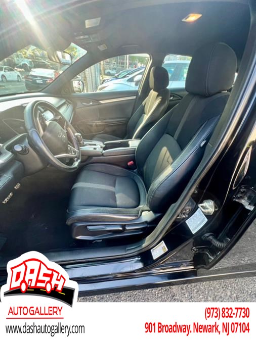 2019 Honda Civic Sport photo 14