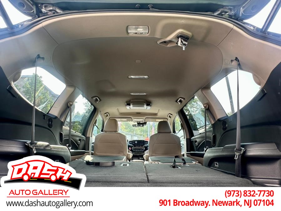 2020 Honda Pilot Touring photo 34