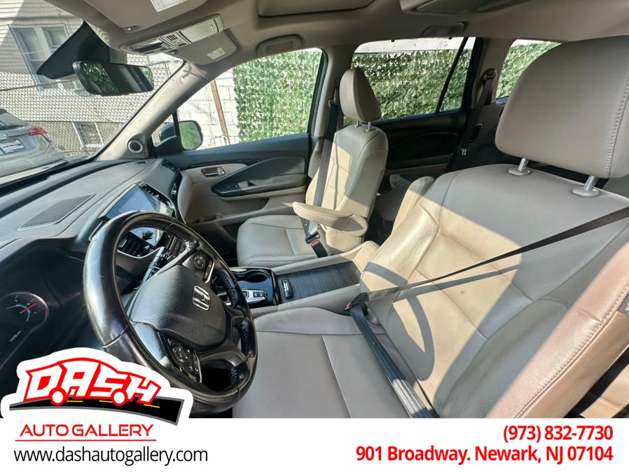 2020 Honda Pilot Touring photo 45