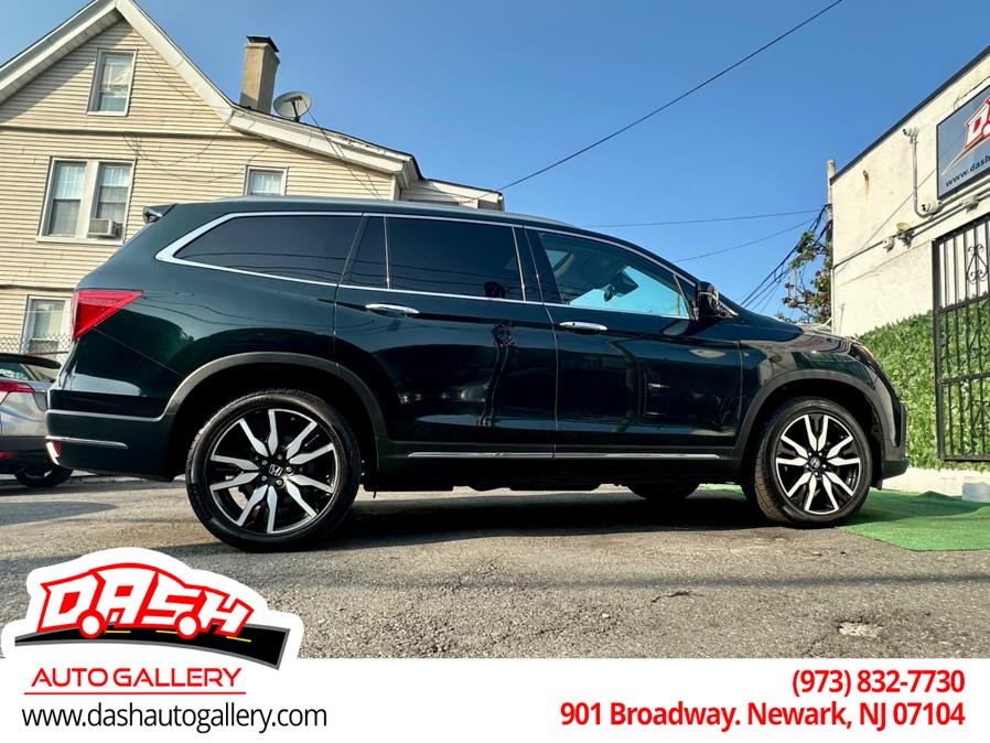 2020 Honda Pilot Touring photo 19