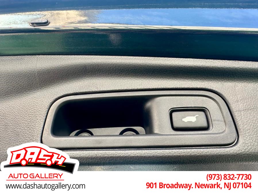 2020 Honda Pilot Touring photo 2