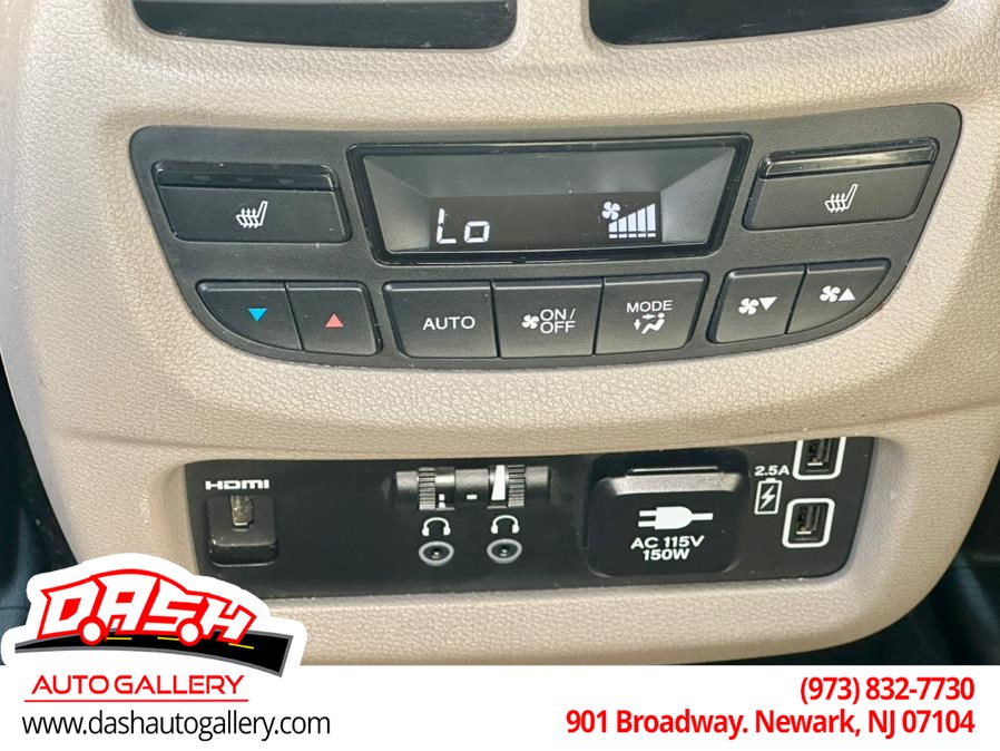 2020 Honda Pilot Touring photo 39
