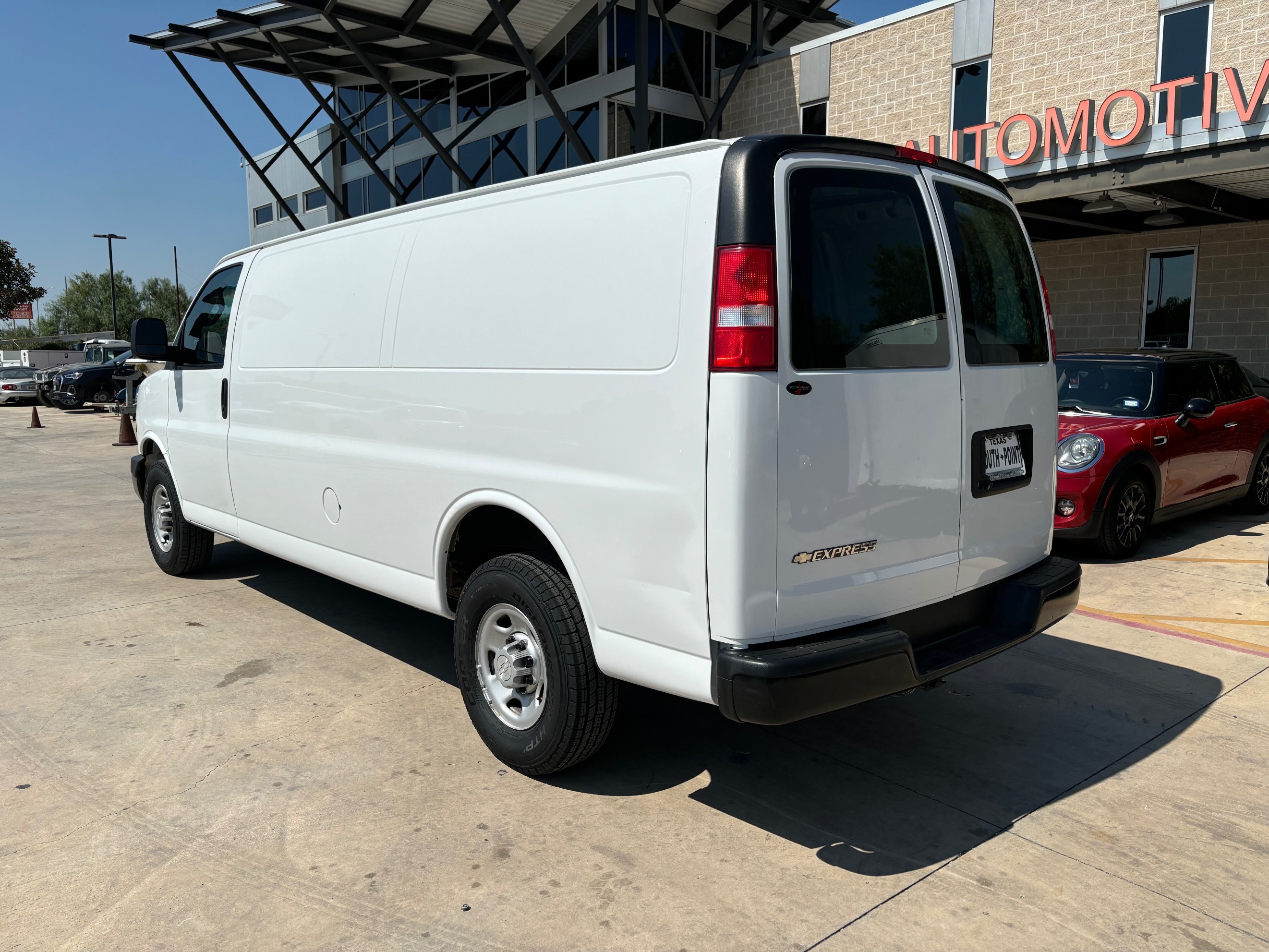 Chevy Express 2020 Gmc Savana 2500 Lt Chevrolet Express 2018 Gmc