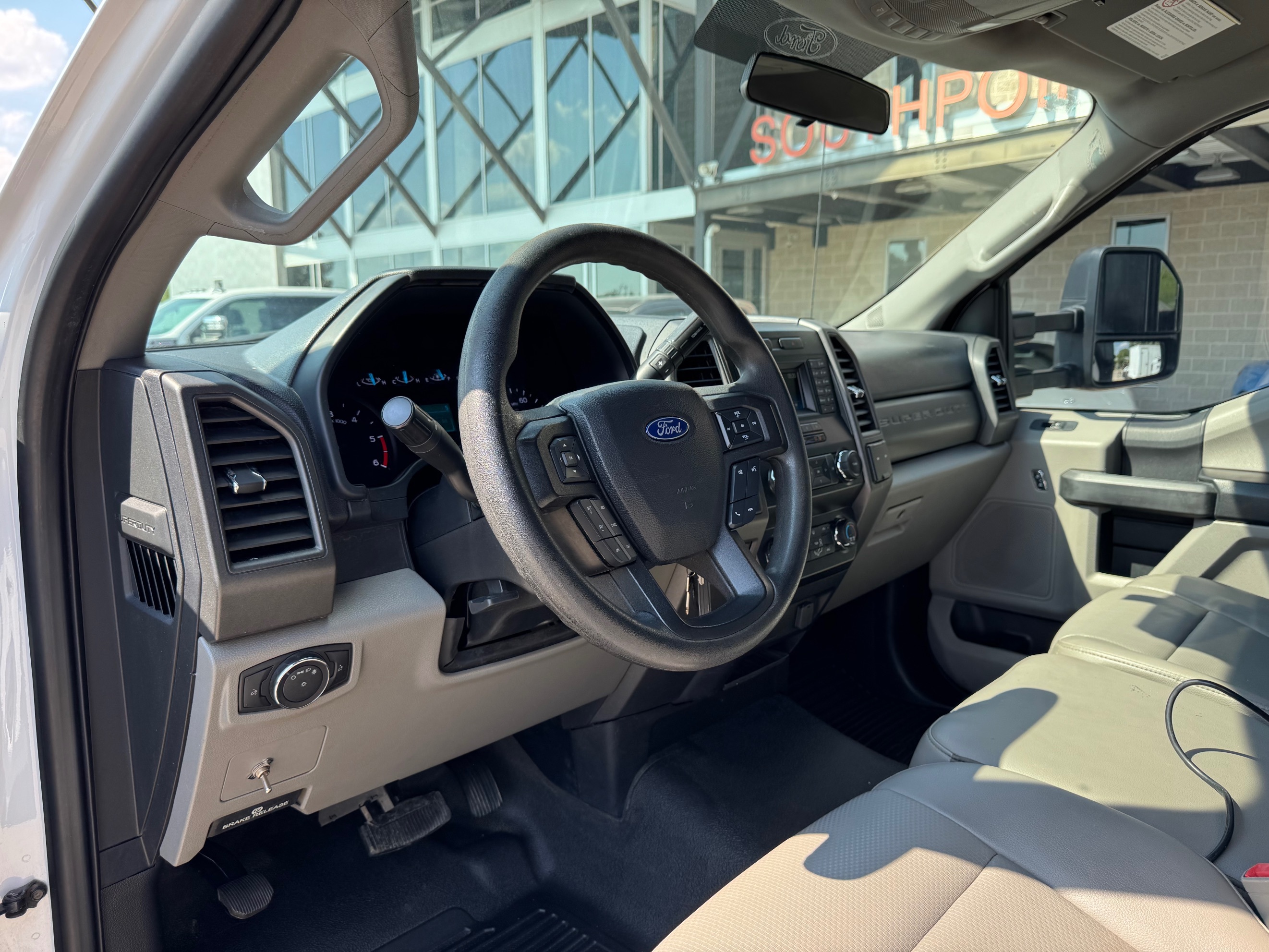 2019 Ford F-450 Super Duty Chassis Cab XL - Photo 14
