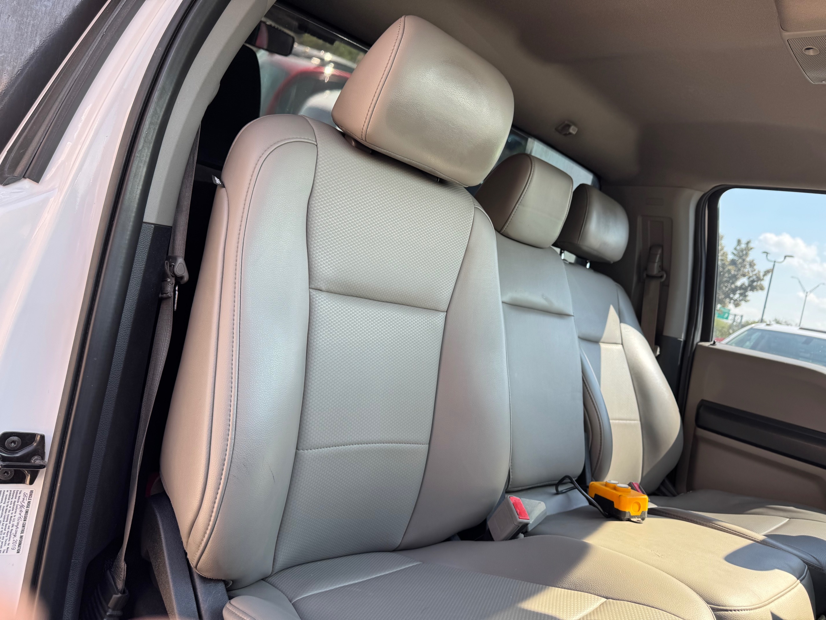 2019 Ford F-450 Super Duty Chassis Cab XL - Photo 25