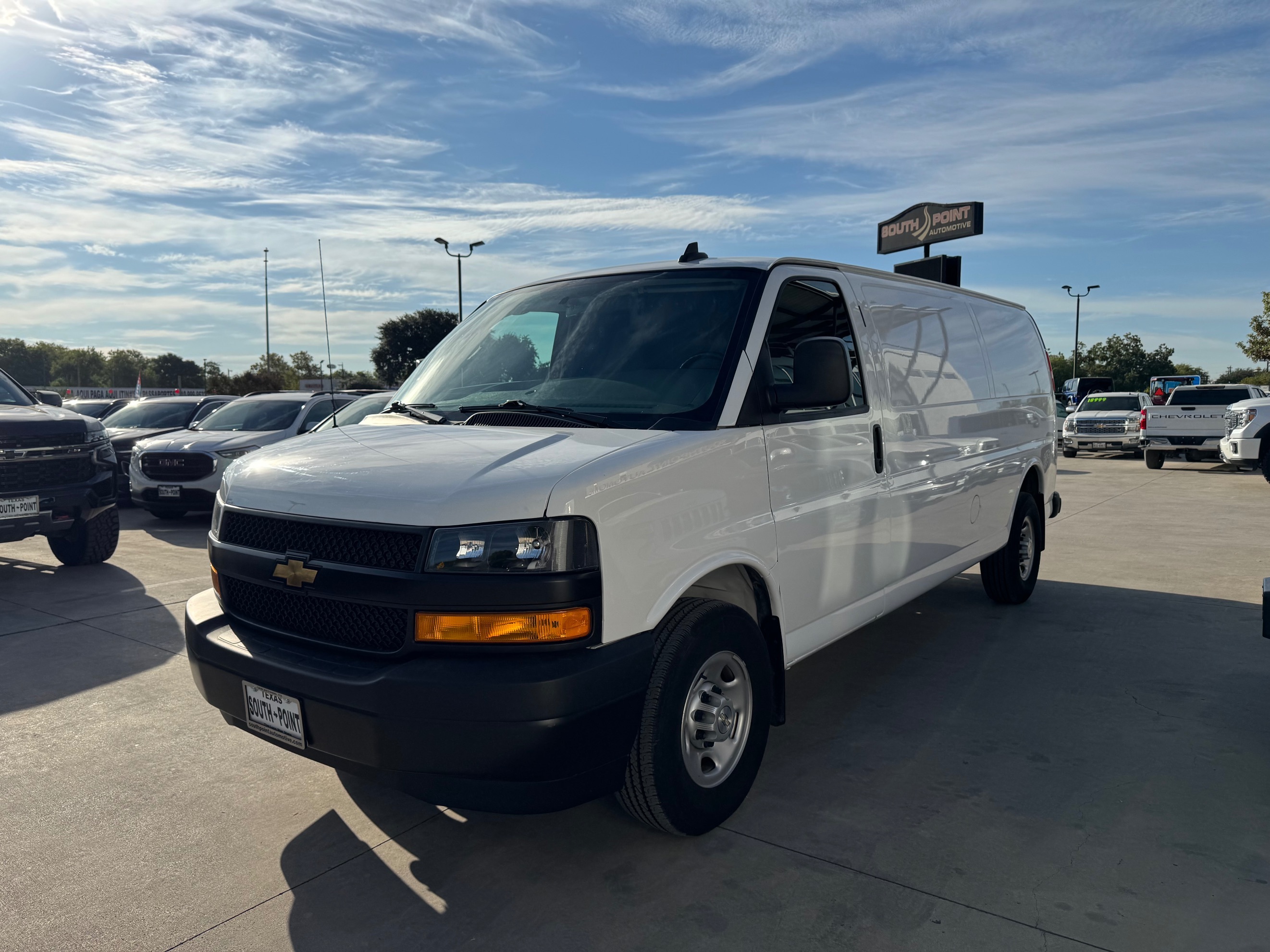 2023 Chevrolet Express Cargo Work Van - Photo 3