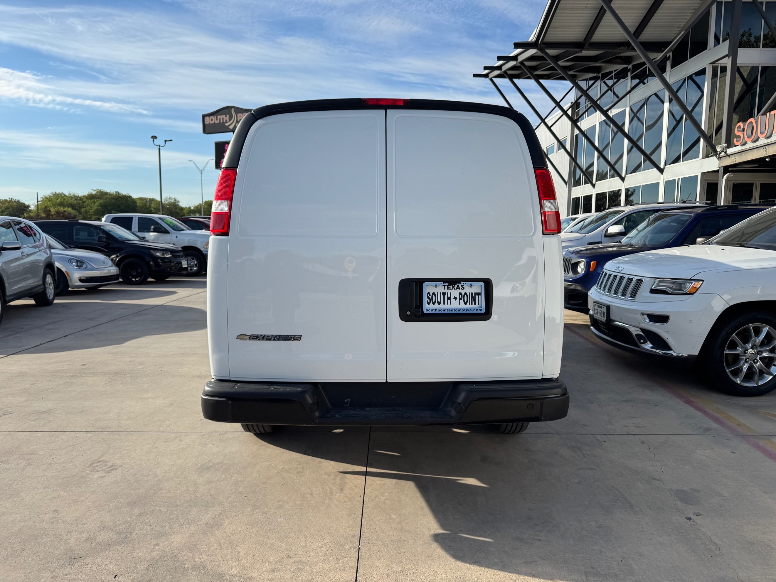 2023 Chevrolet Express Cargo Work Van - Photo 5