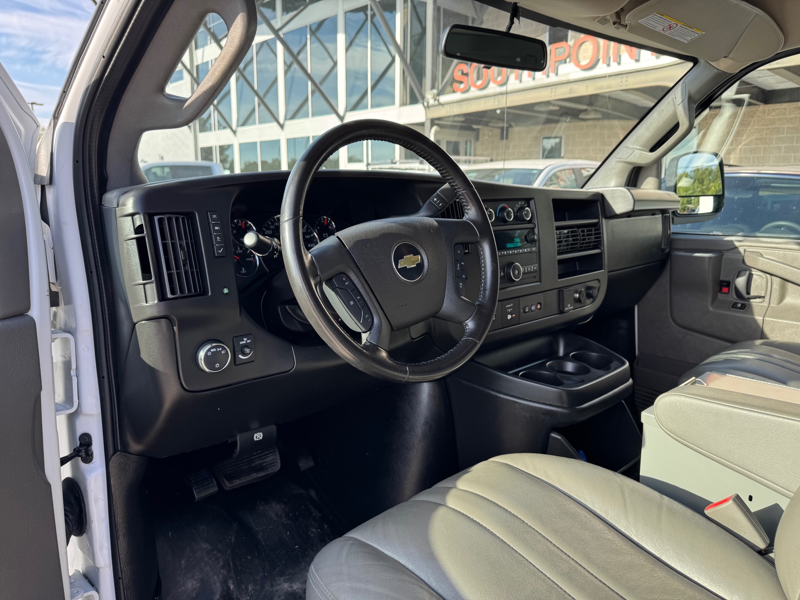 2023 Chevrolet Express Cargo Work Van - Photo 12