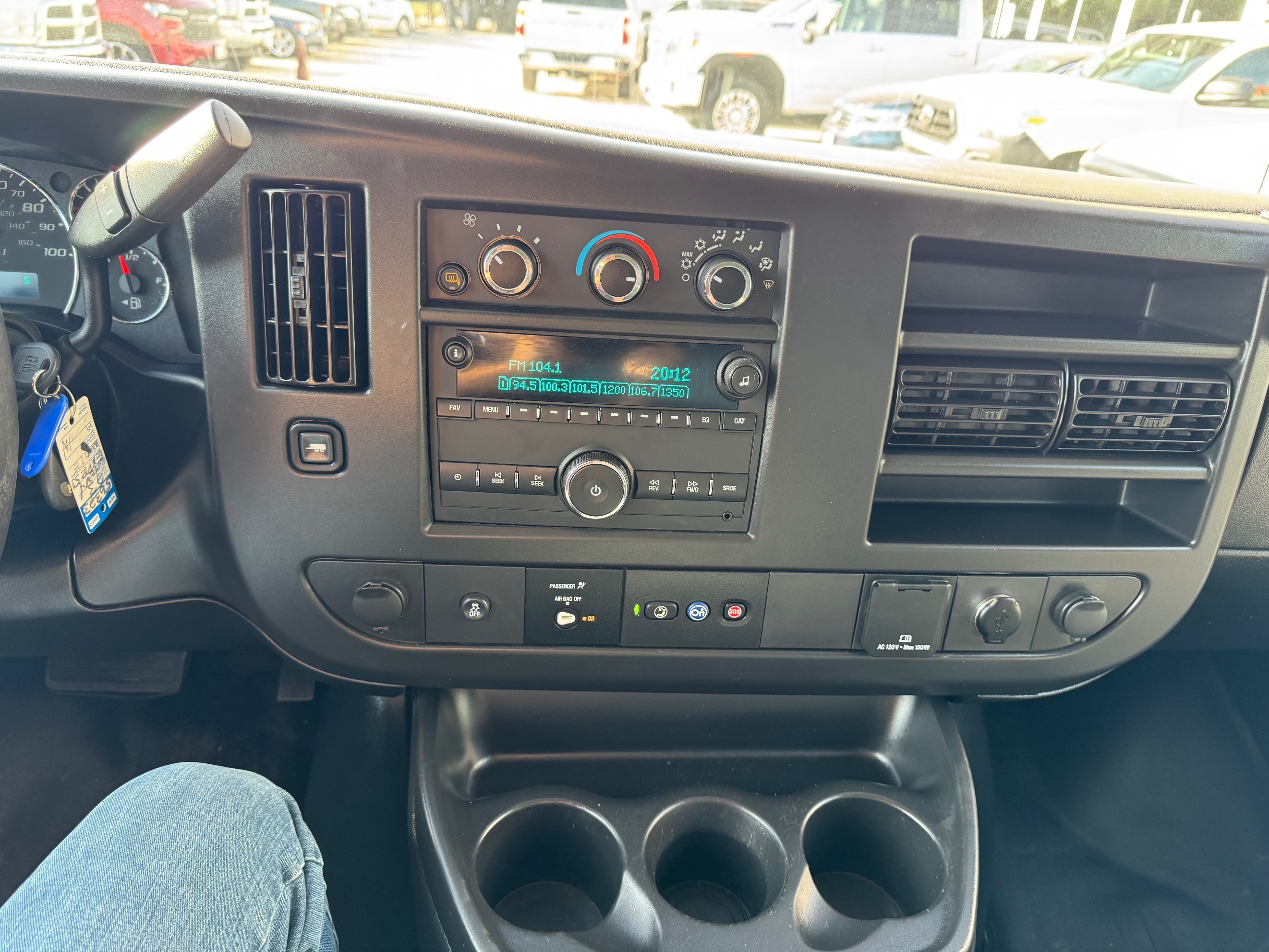 2023 Chevrolet Express Cargo Work Van - Photo 17