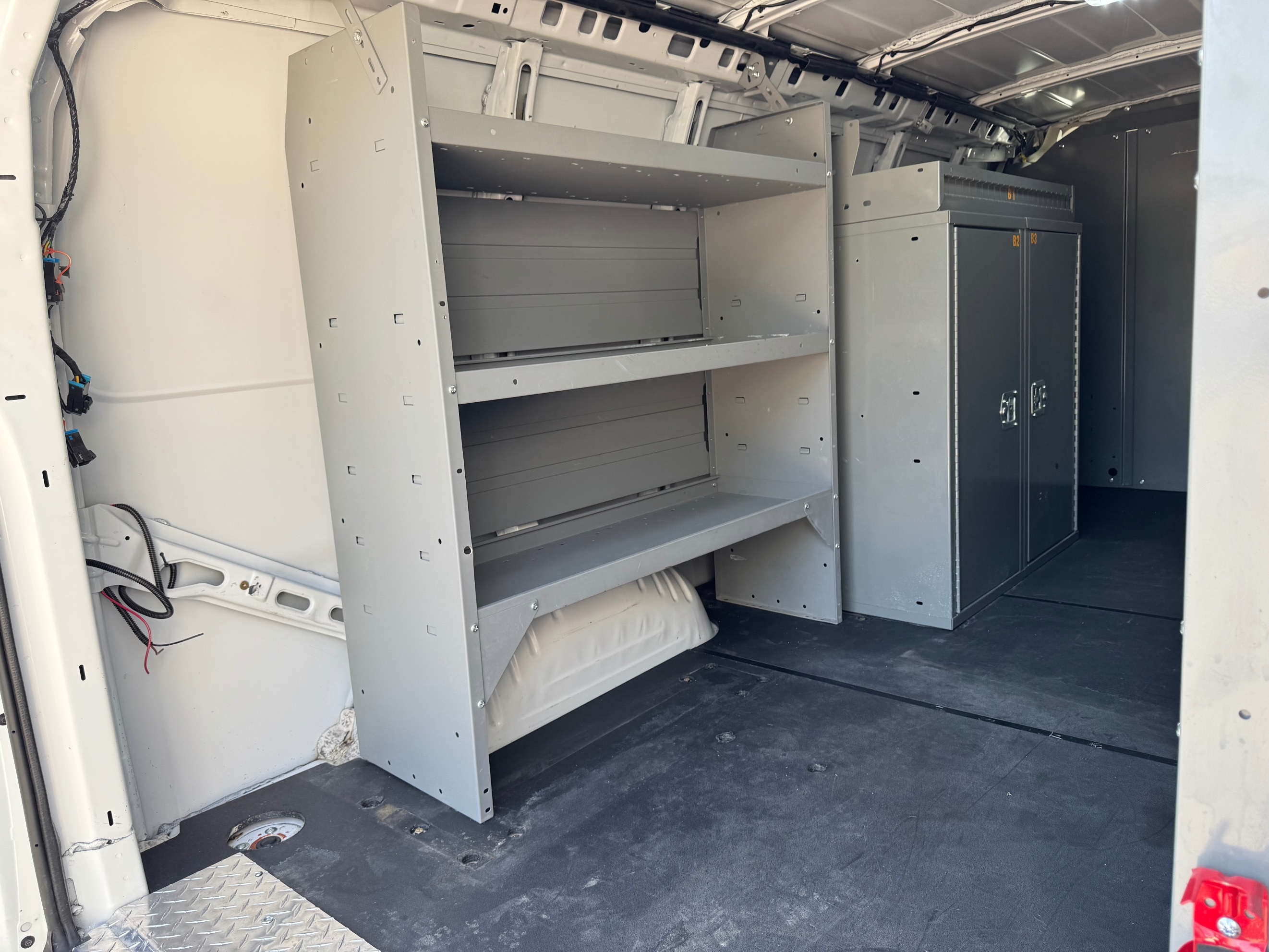 2023 Chevrolet Express Cargo Work Van - Photo 27