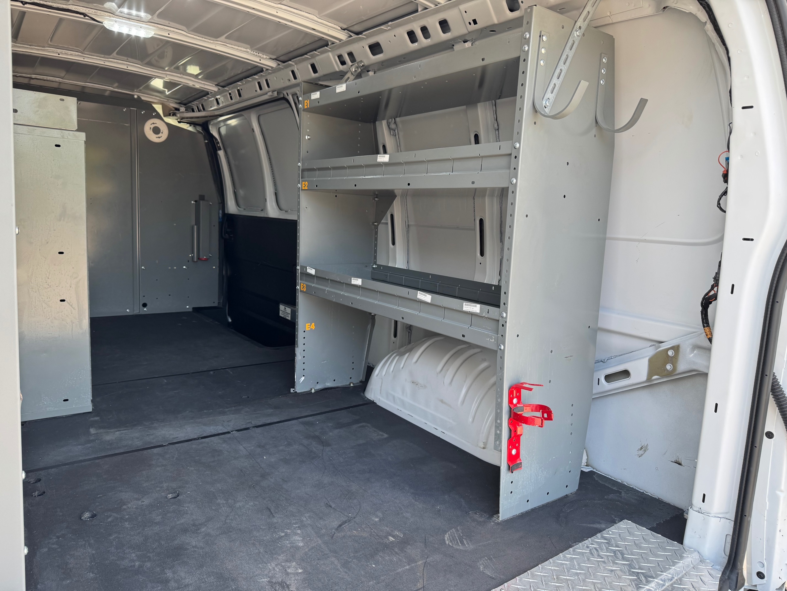2023 Chevrolet Express Cargo Work Van - Photo 28