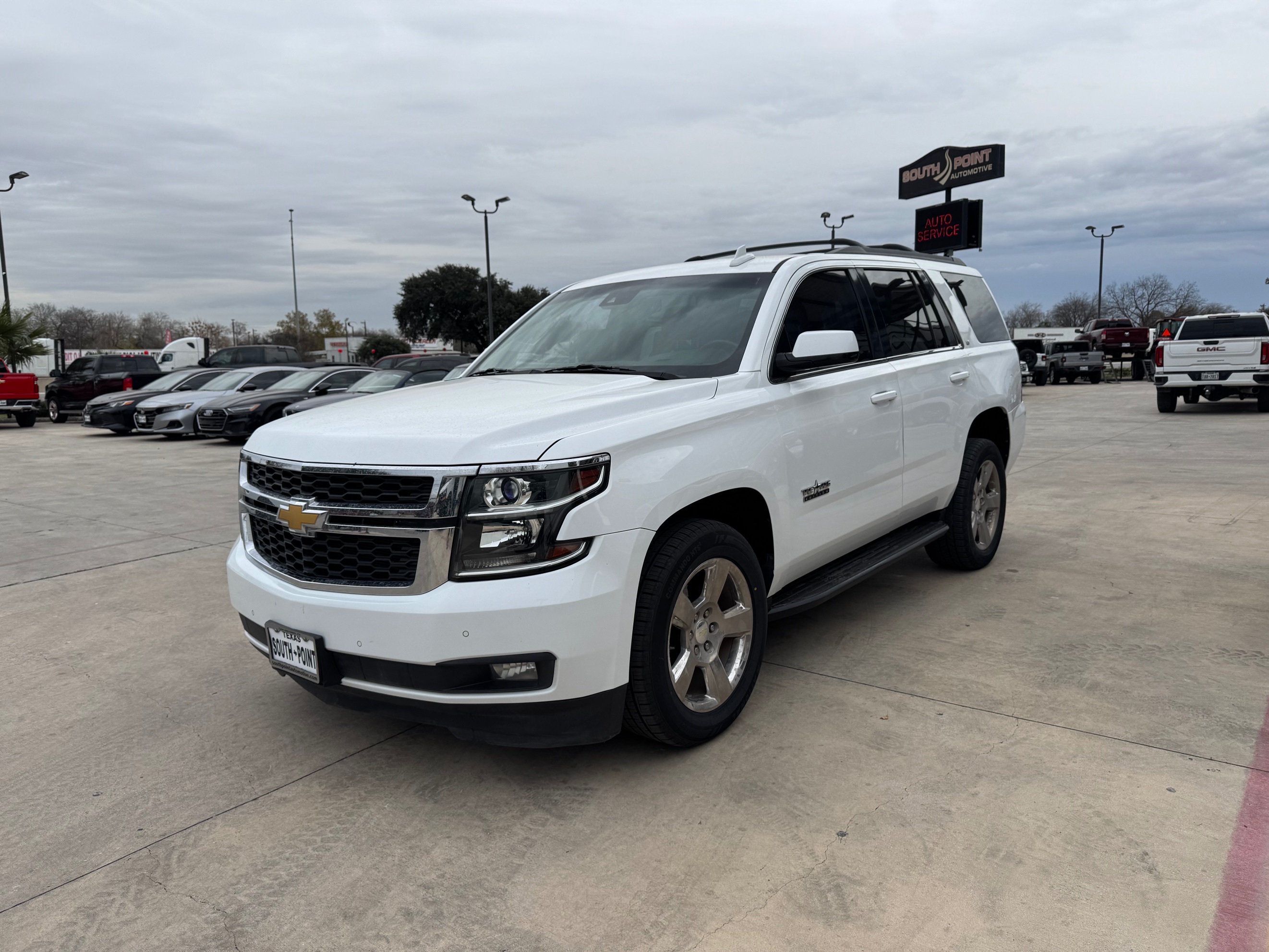 2016 Chevrolet Tahoe LT - Photo 3