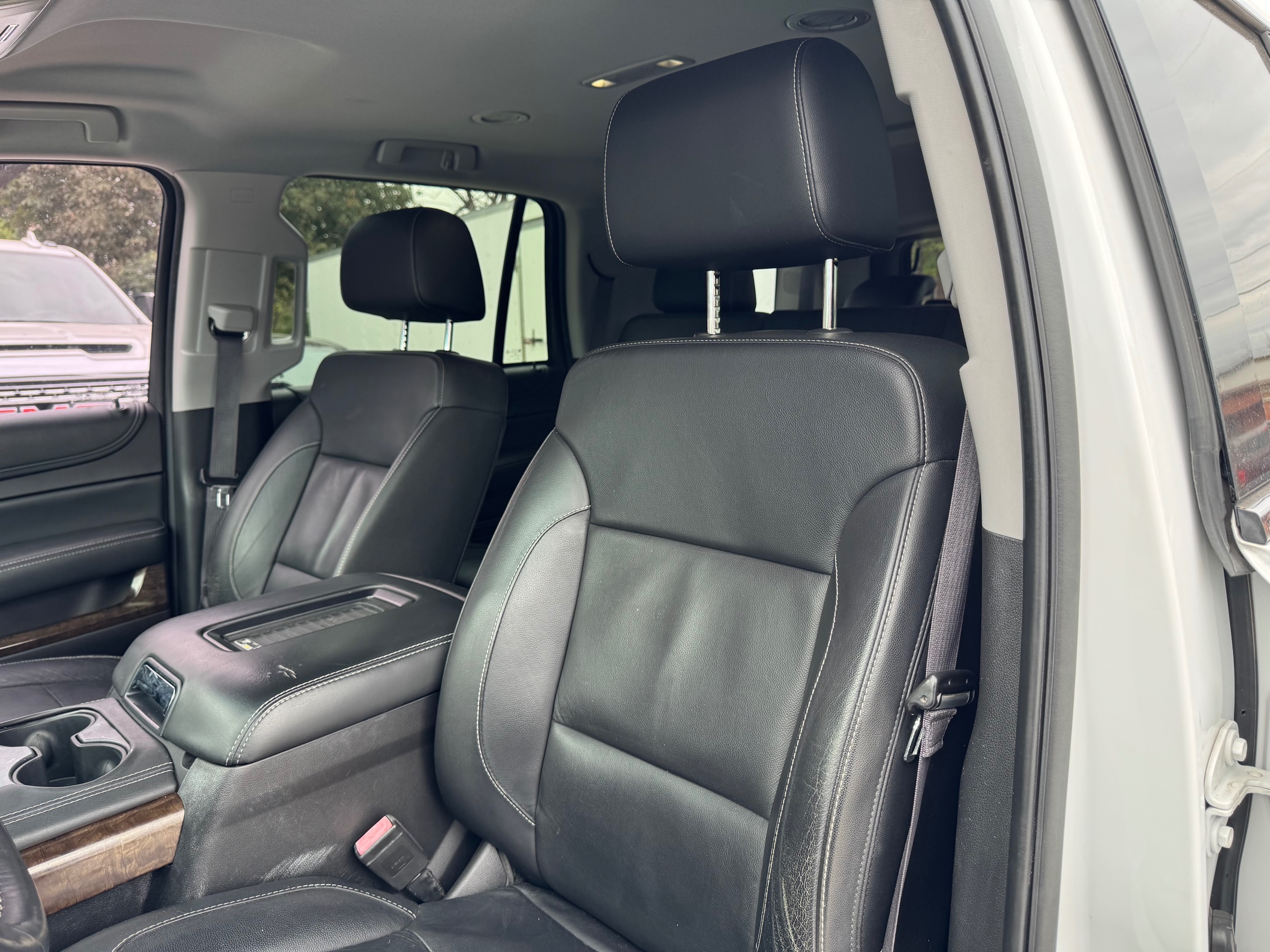 2016 Chevrolet Tahoe LT - Photo 16