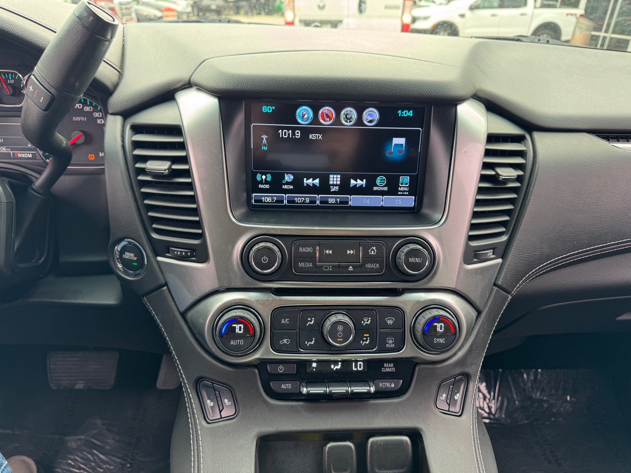 2016 Chevrolet Tahoe LT - Photo 21