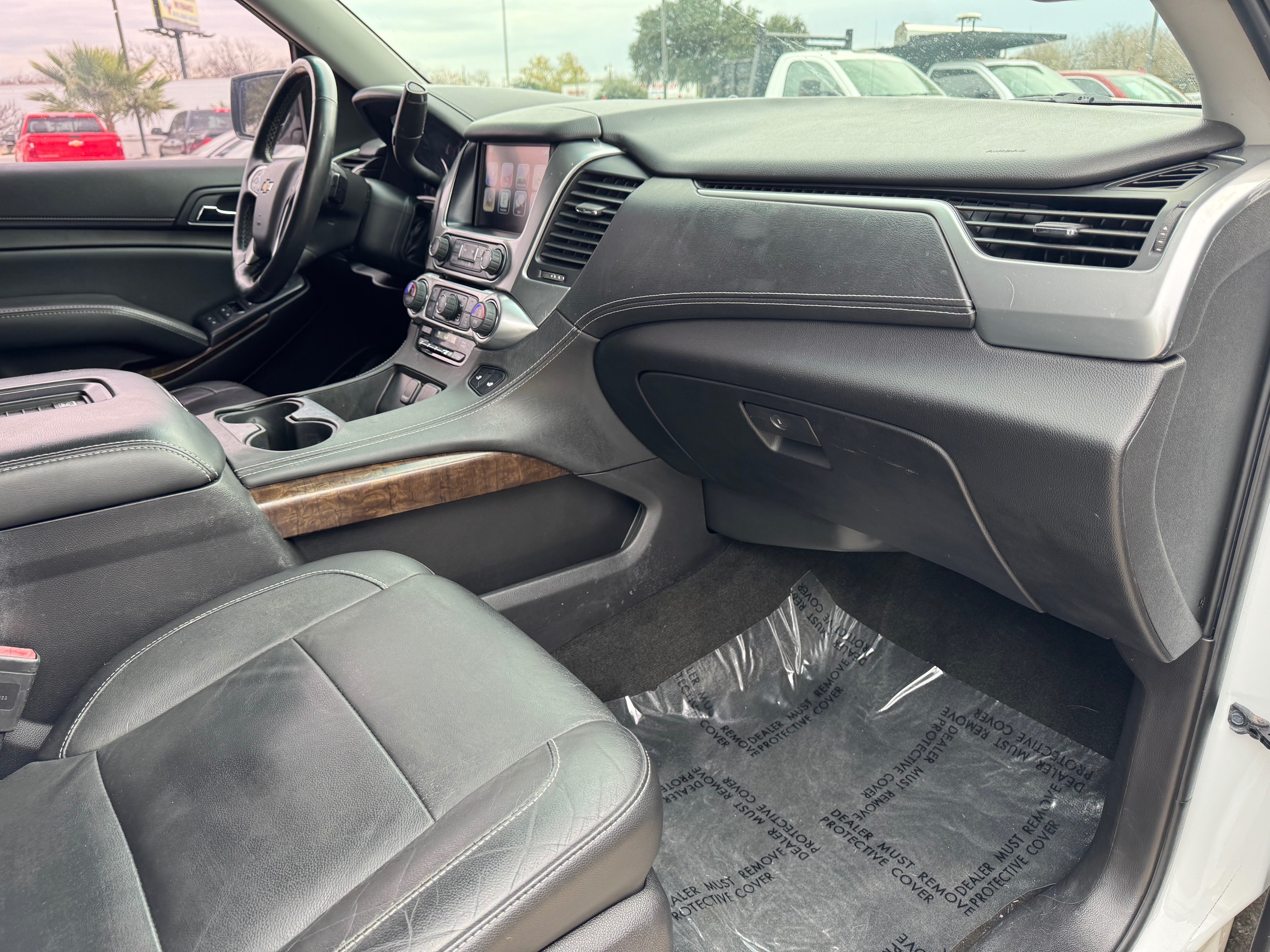 2016 Chevrolet Tahoe LT - Photo 26