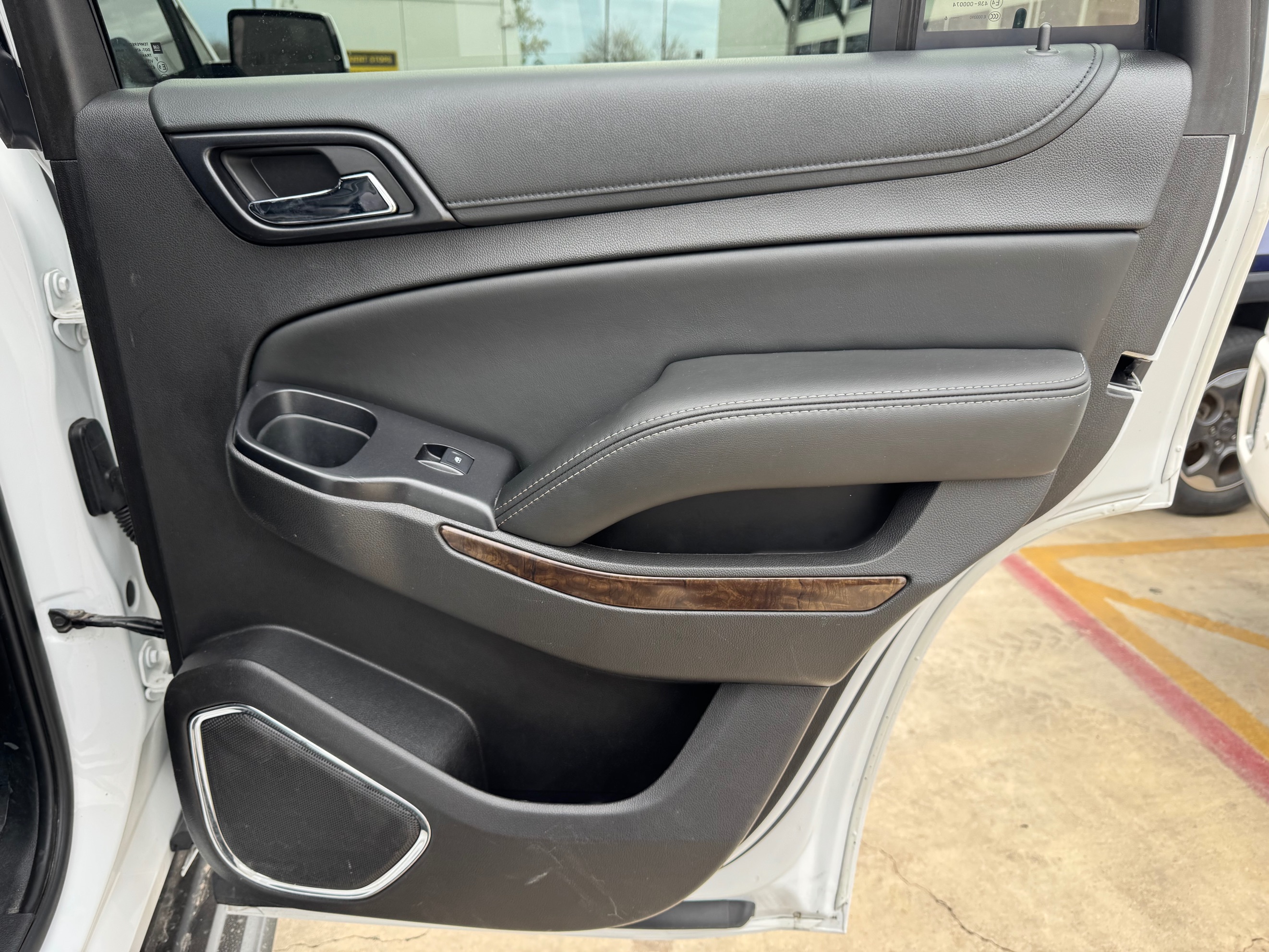 2016 Chevrolet Tahoe LT - Photo 33