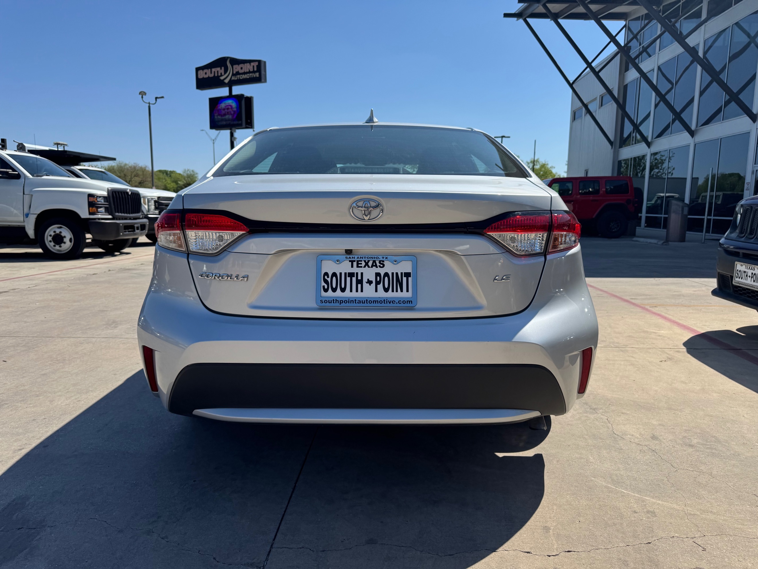 2022 Toyota Corolla LE - Photo 5