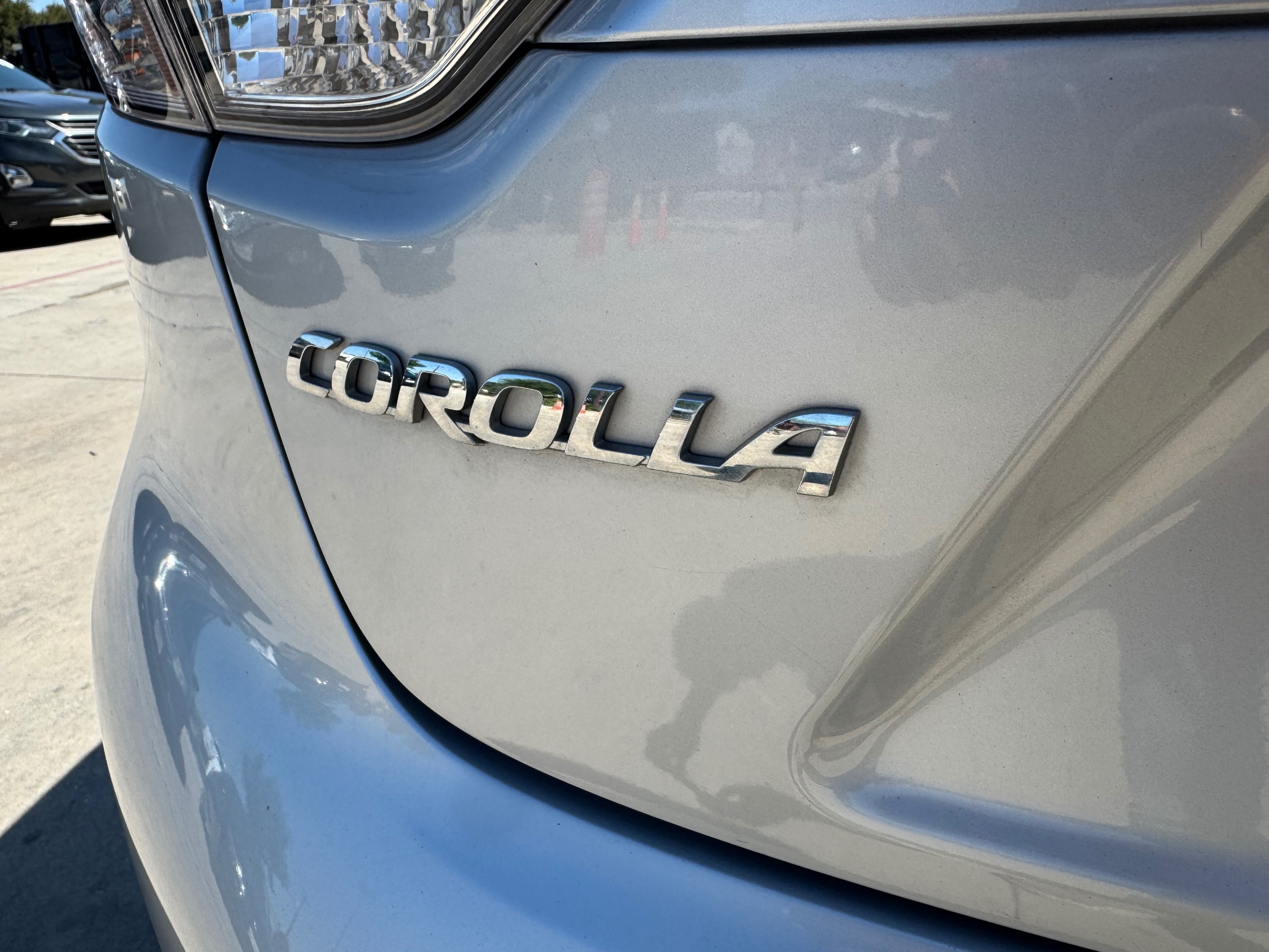 2022 Toyota Corolla LE - Photo 9