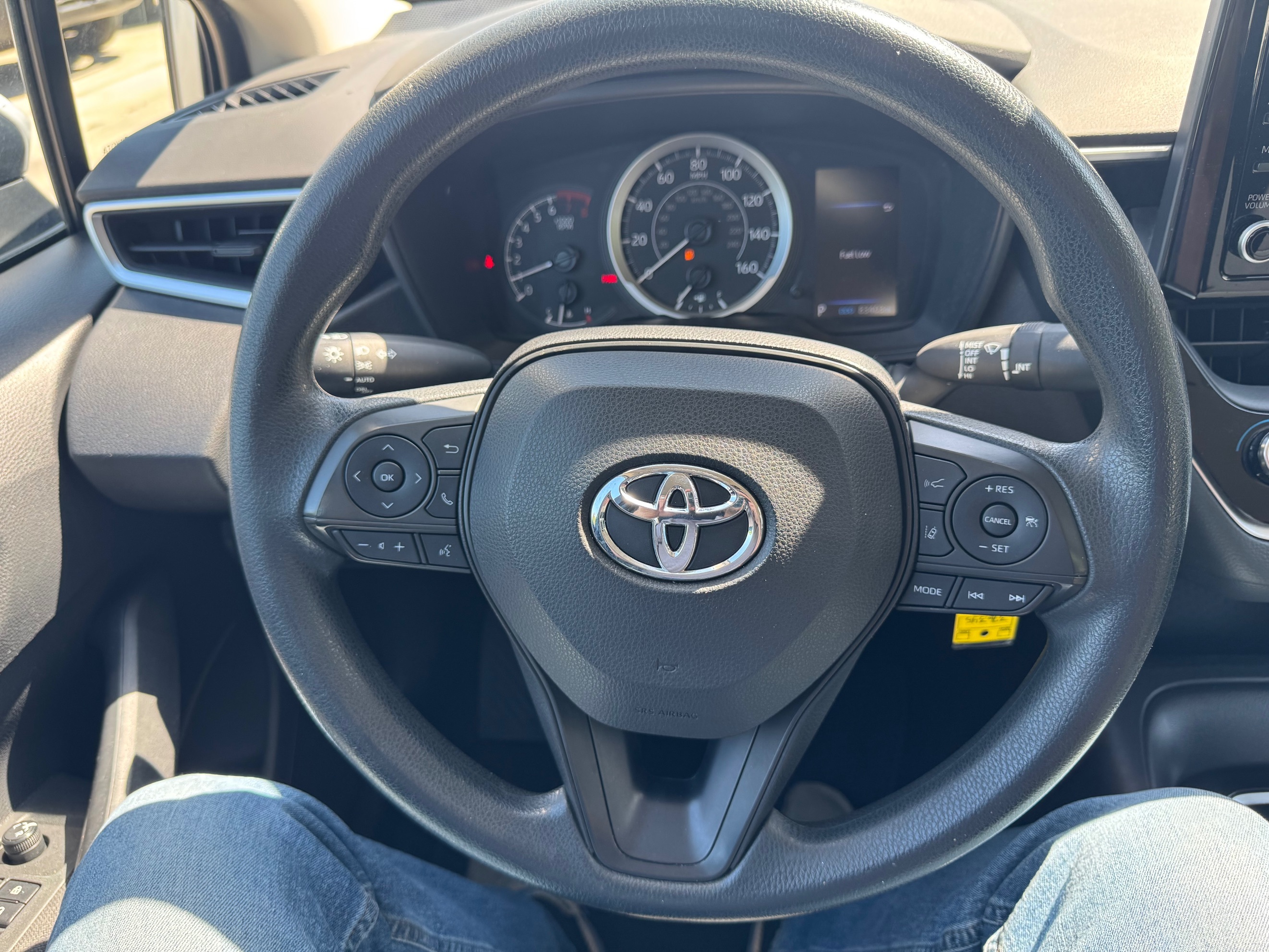 2022 Toyota Corolla LE - Photo 16