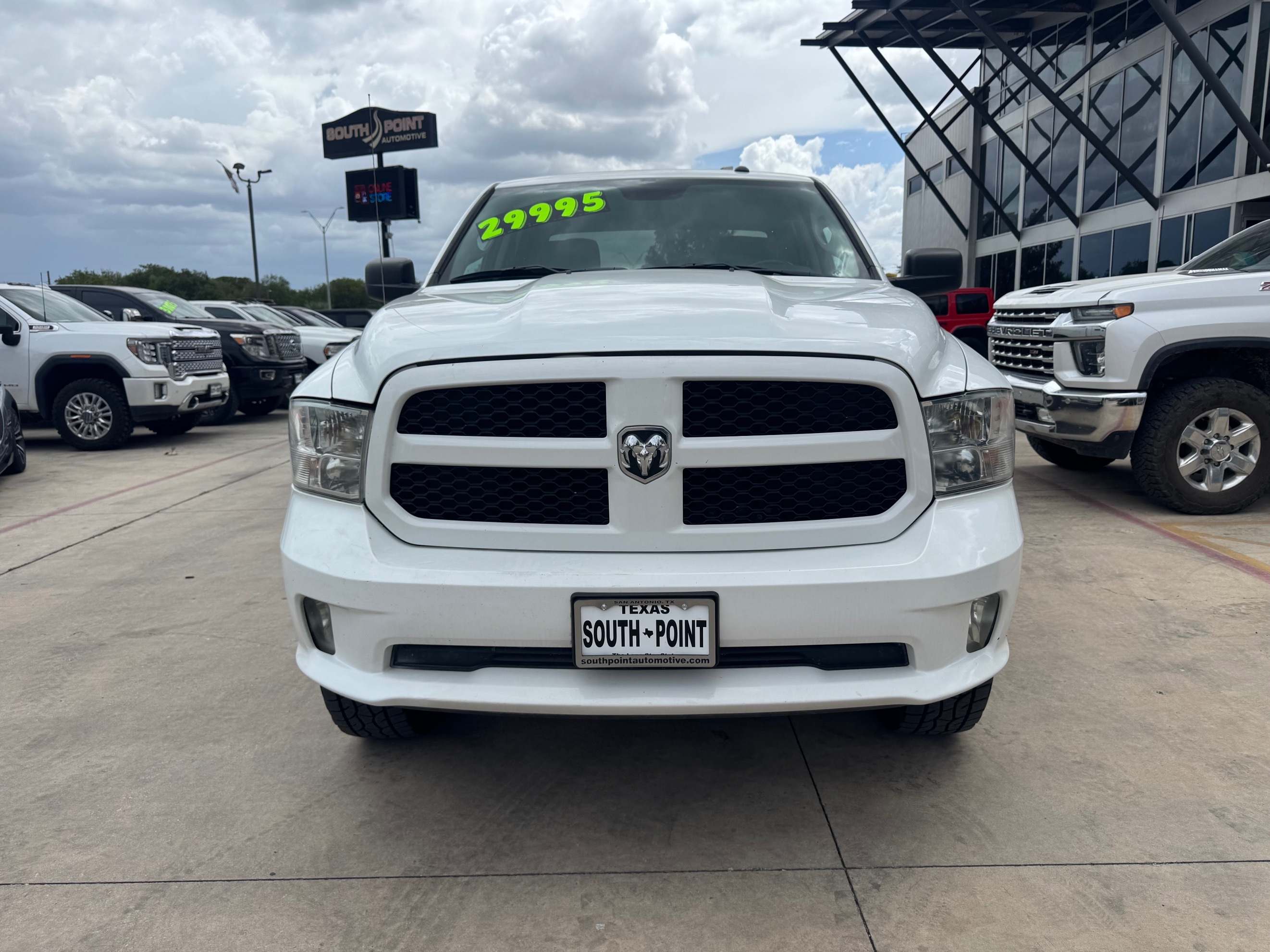 2022 RAM Ram 1500 Classic Express - Photo 2