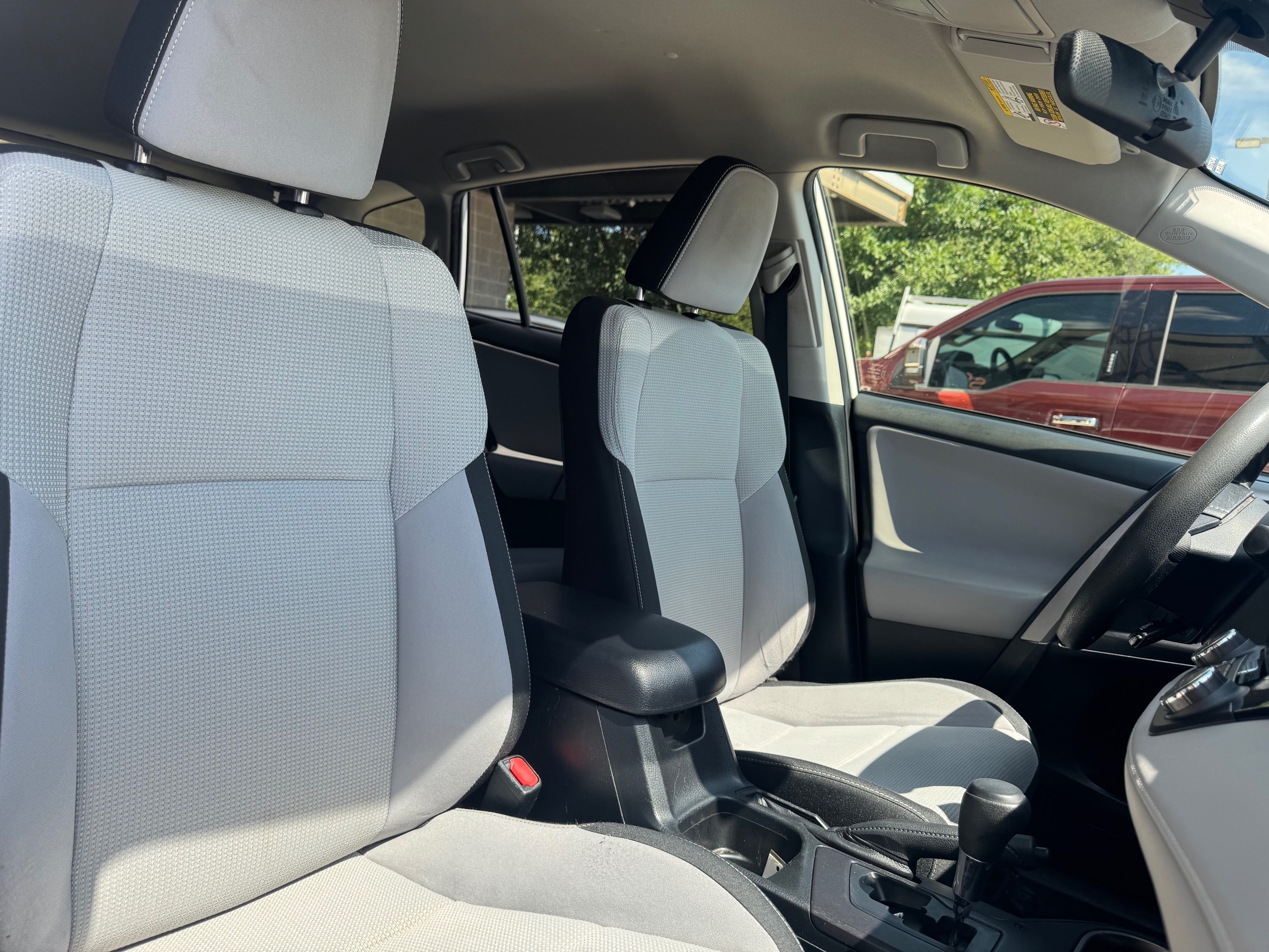 Toyota RAV4 photo 21