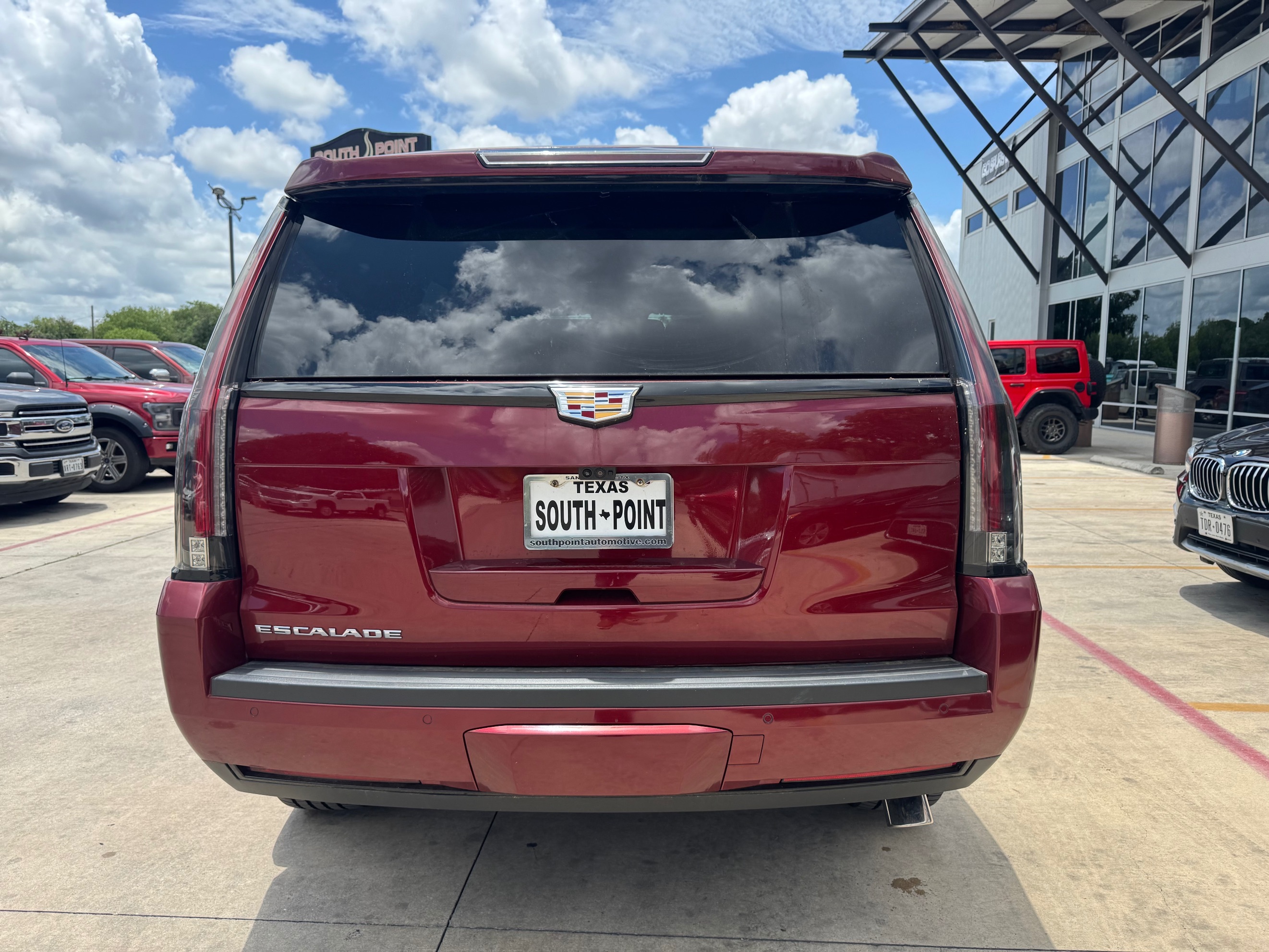 Cadillac Escalade photo 5