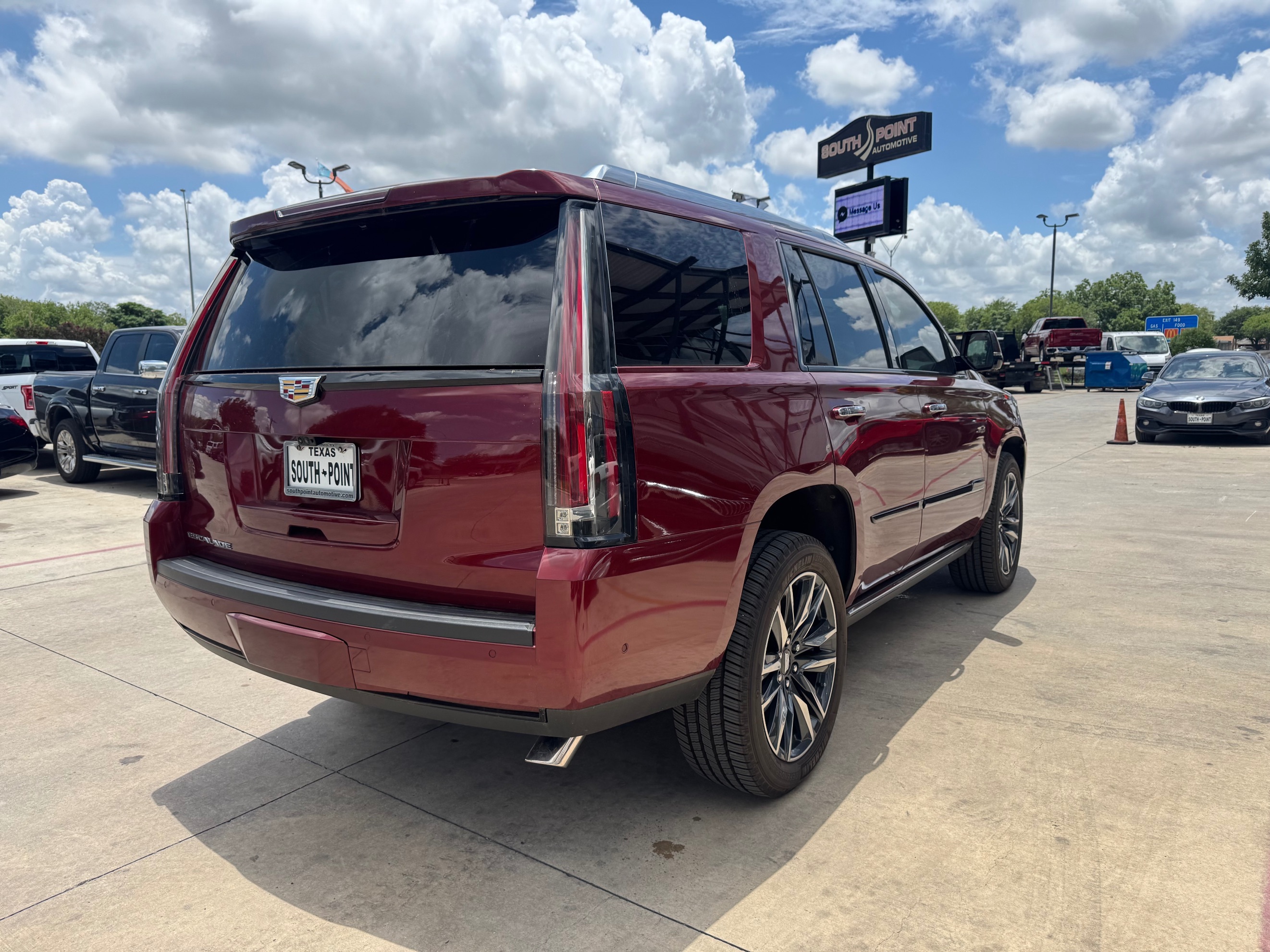 Cadillac Escalade photo 6