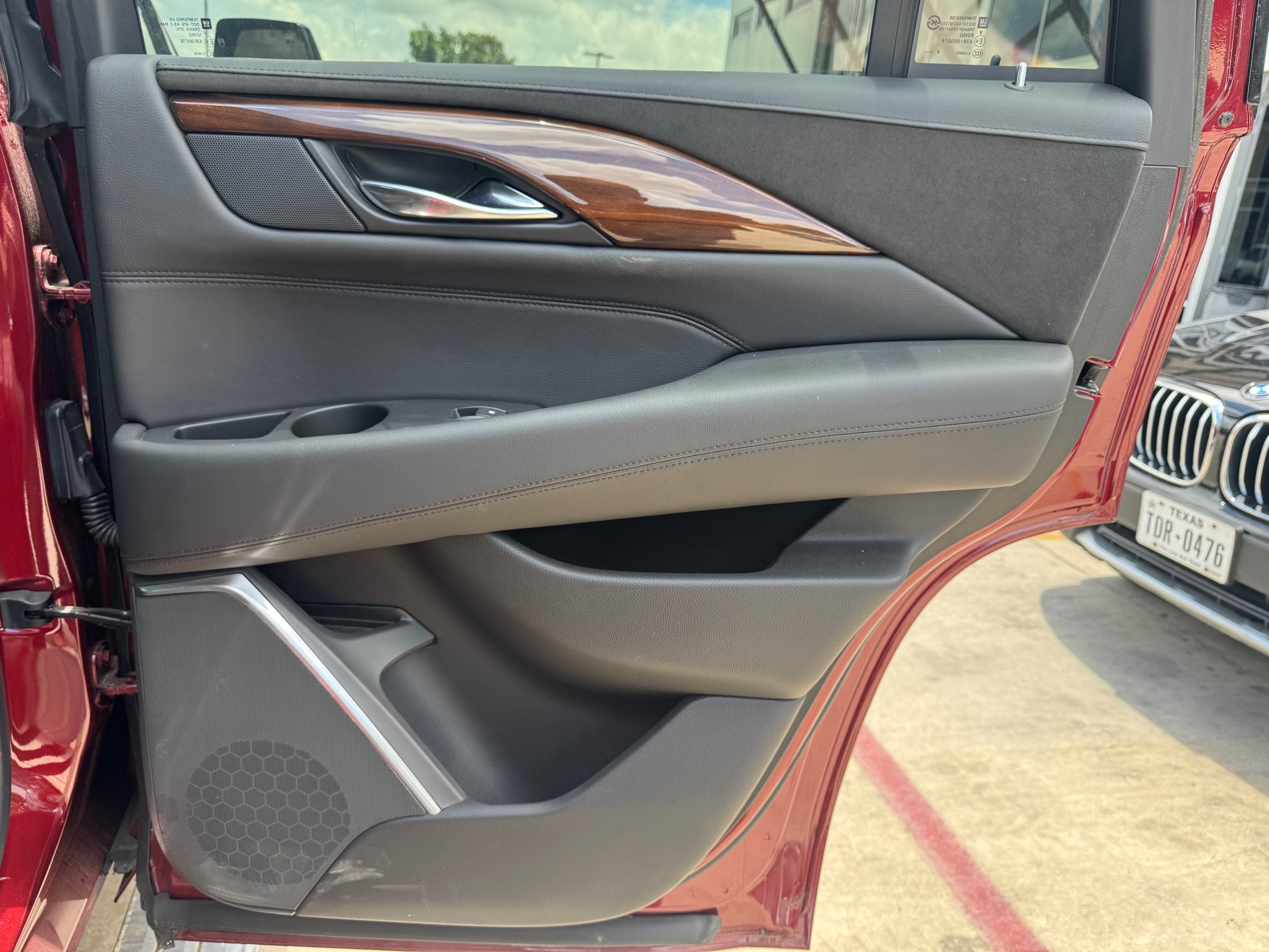 Cadillac Escalade photo 33
