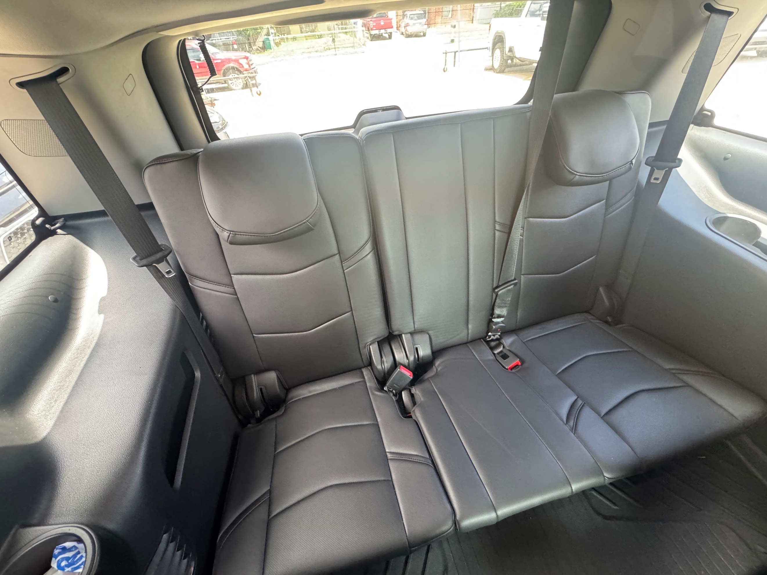 Cadillac Escalade photo 37