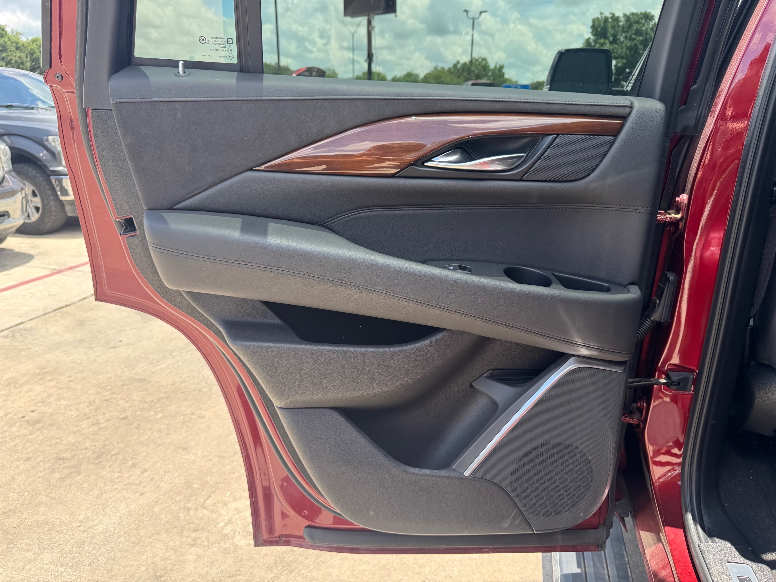 Cadillac Escalade photo 41