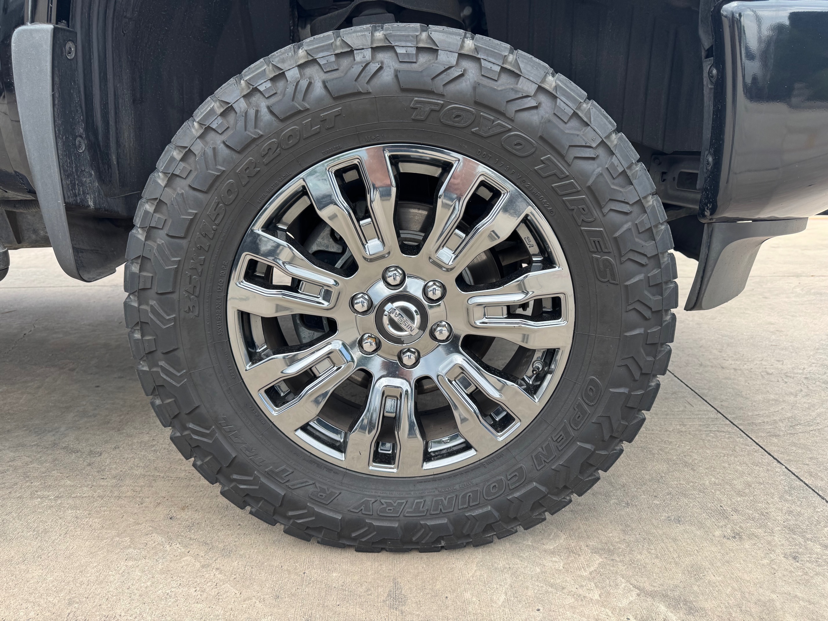 Nissan Titan photo 15