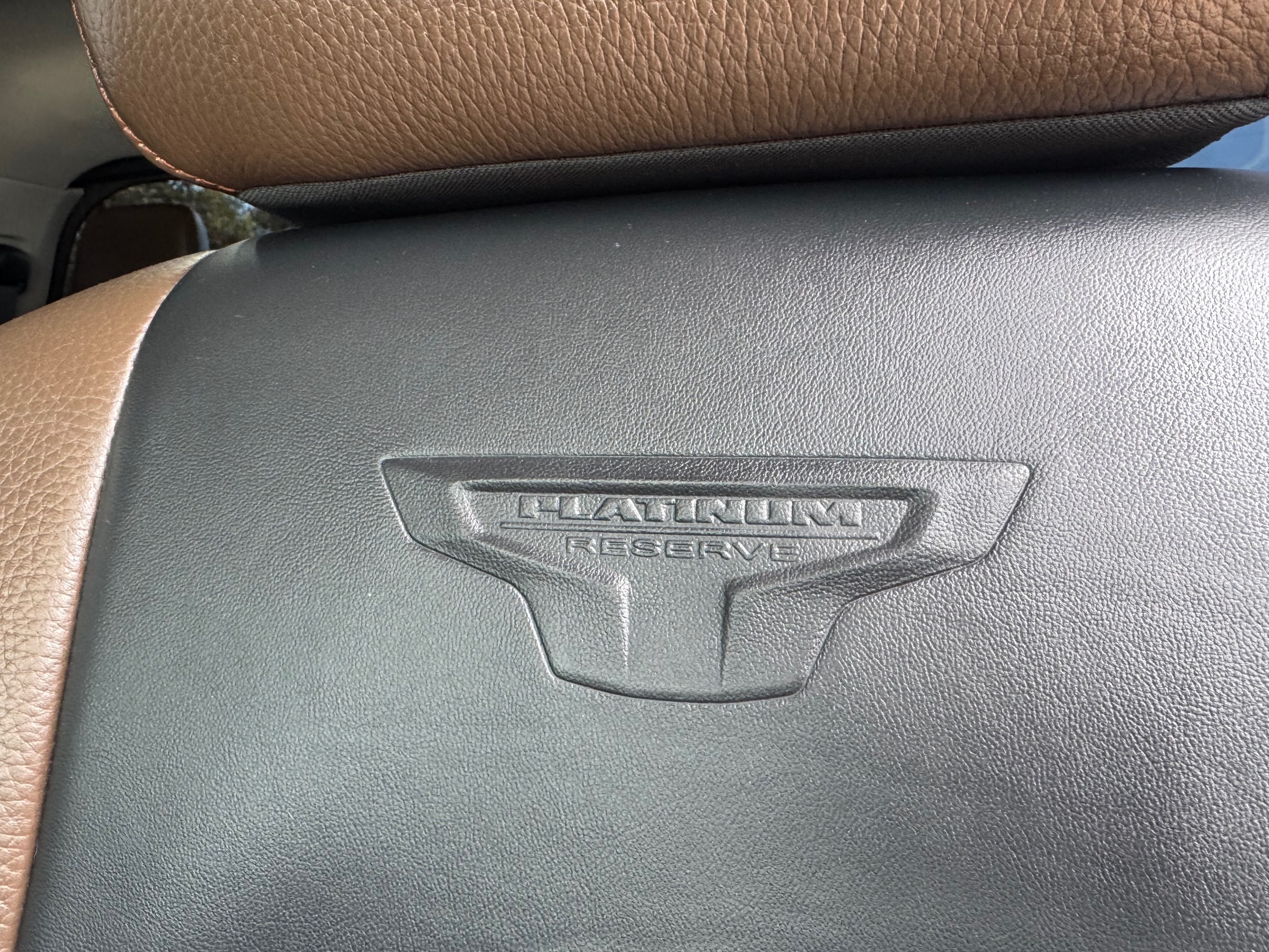 Nissan Titan photo 20